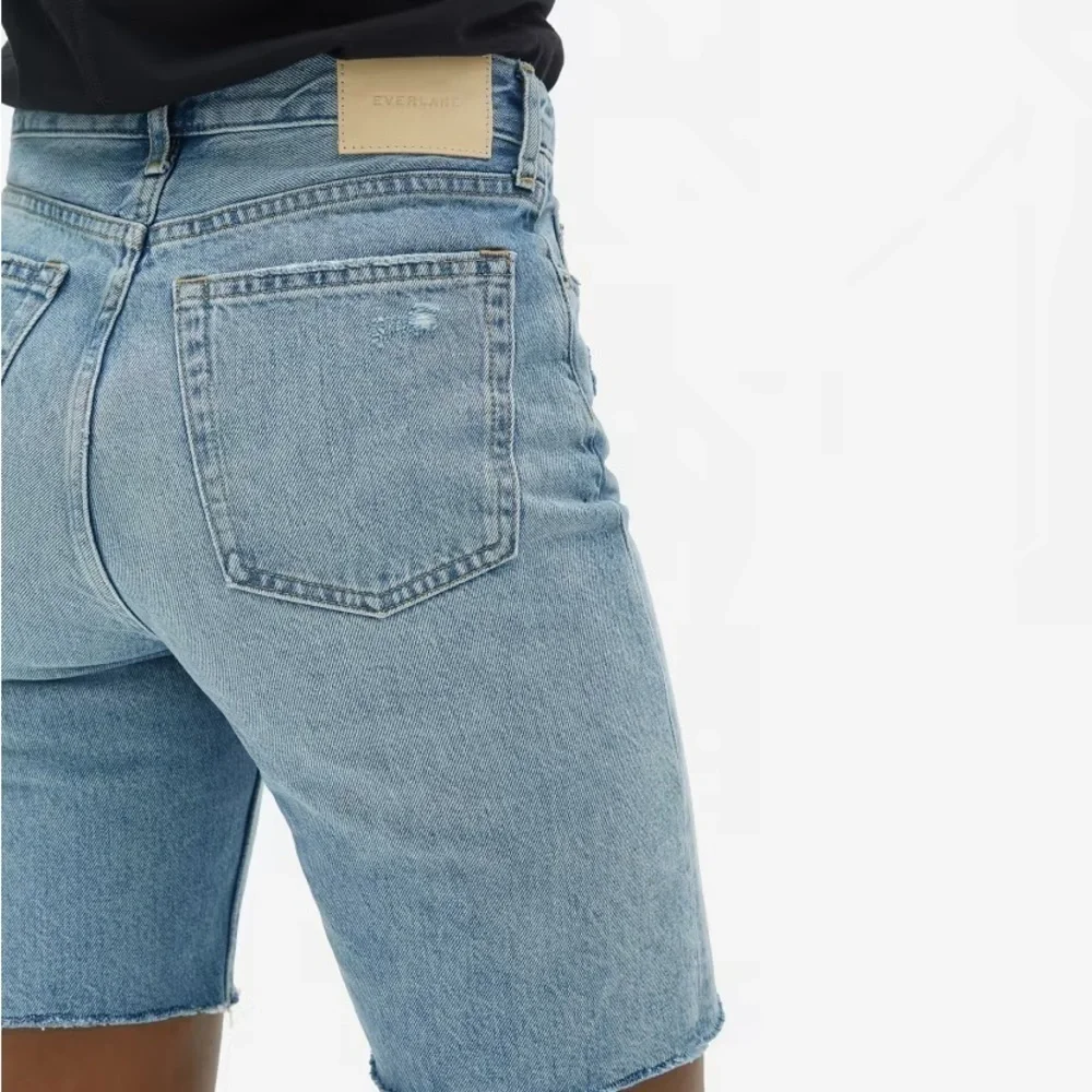 Everlane The '90s Cheeky Long High Waisted Denim Short Organic Cotton - Picture 4 of 13
